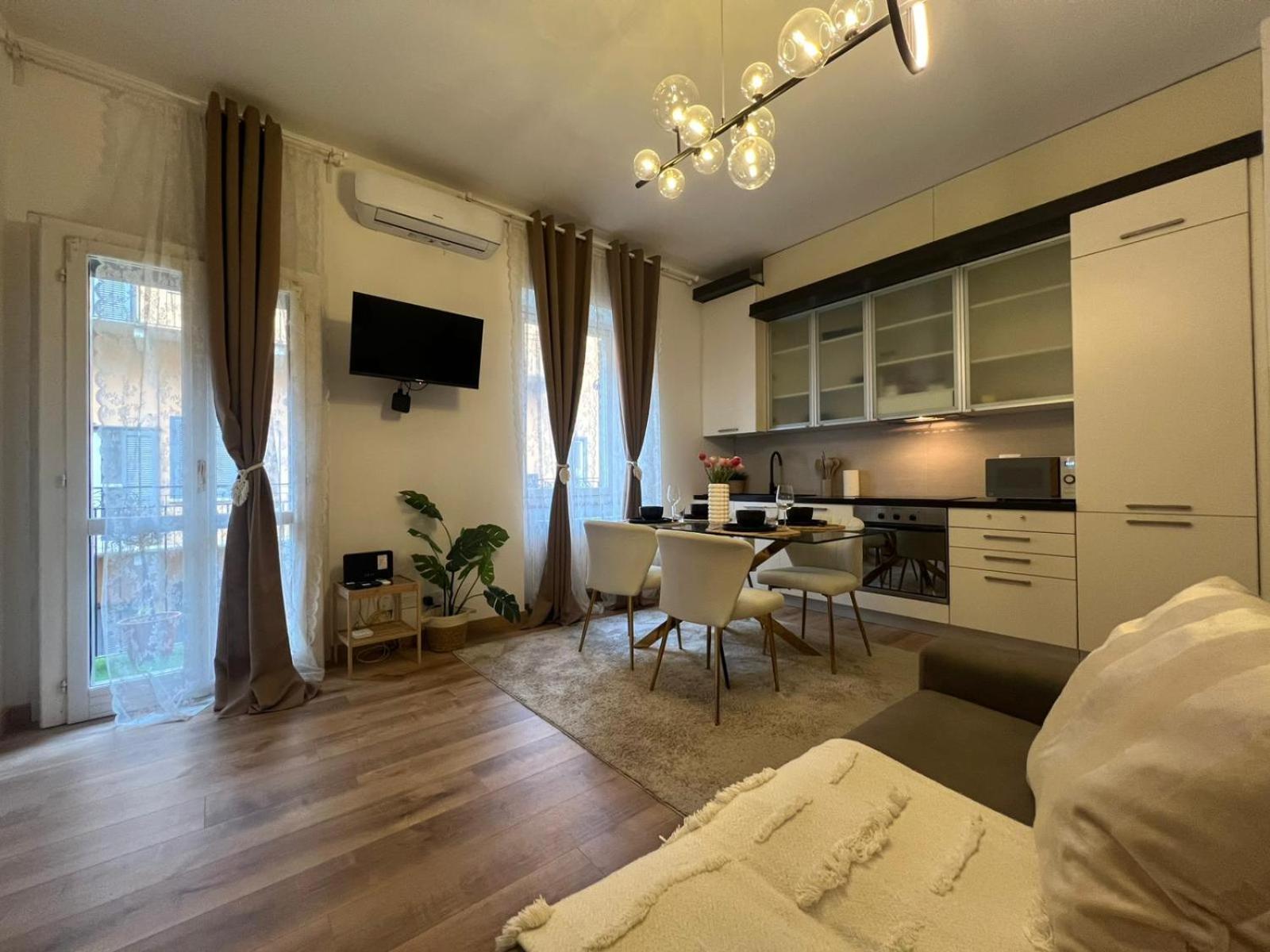 Appartement La Regina Delle Locazioni In Bocconi Milan
